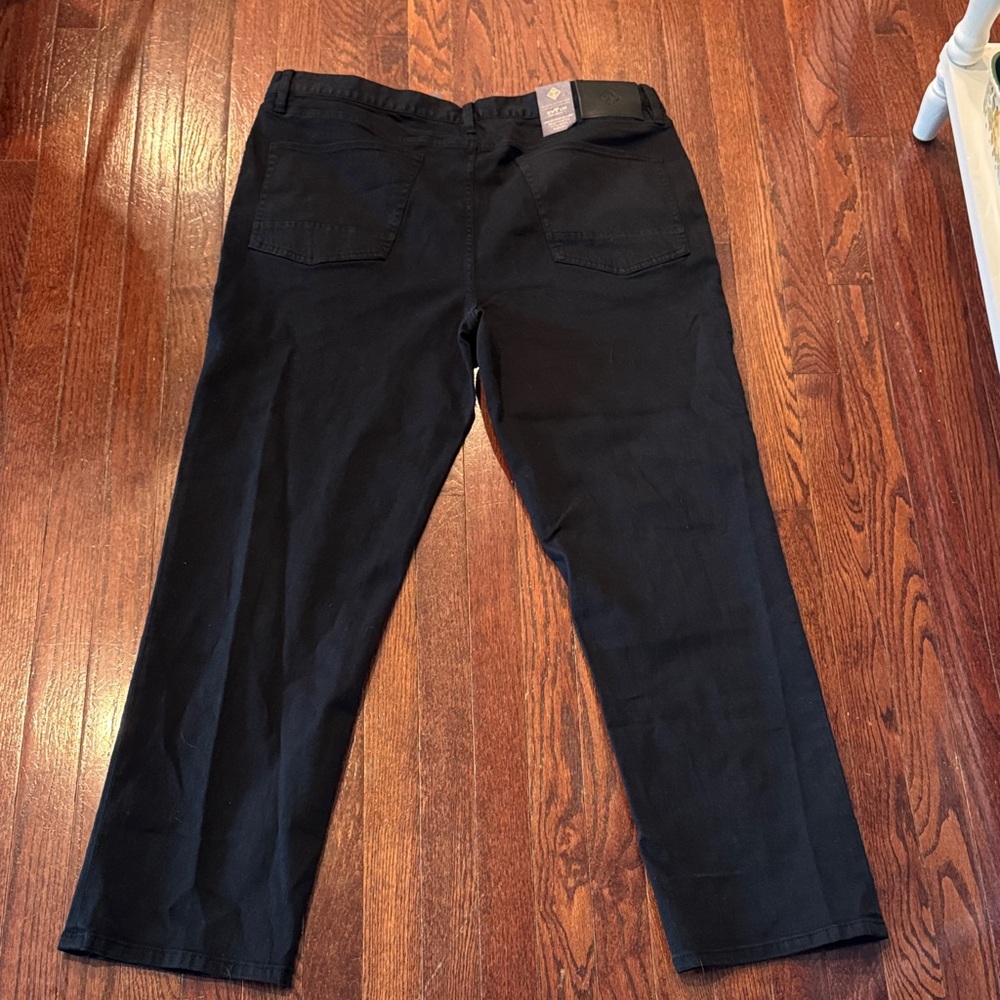 Roark Men's Deep Black Relaxed Jeans - Picture 2 of 4